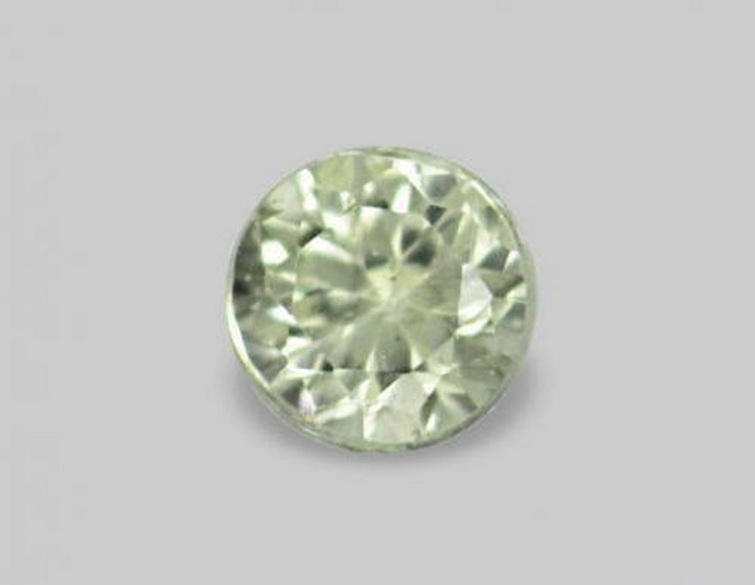 2.26 ct Round Natural Very Light Green Sapphire Gemstones: 2.26 ct Round Natural Very Light Green Sapphire Gemstones Presenting 2.26 ct total of Round Natural Very Light Green Sapphire Gemstones, comprising 100 individual stones with an average weight of 0.02
