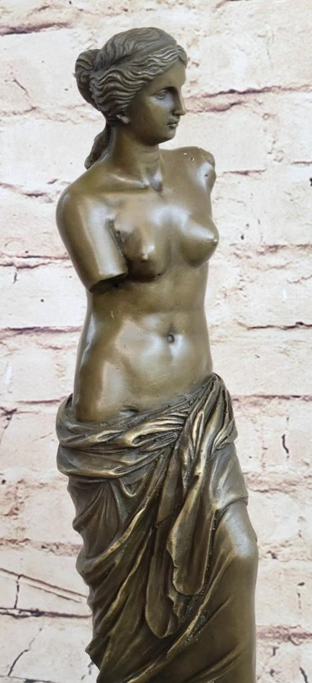 Venus de Milo Louvre Classical Nude Inspired Bronze Sculpture: Venus de Milo Louvre Classical Nude Inspired Bronze Sculpture 'Venus de Milo' highly acclaimed sculpture. The story behind this popular piece is that it was created in 150 B.C. and discovered in 1820.