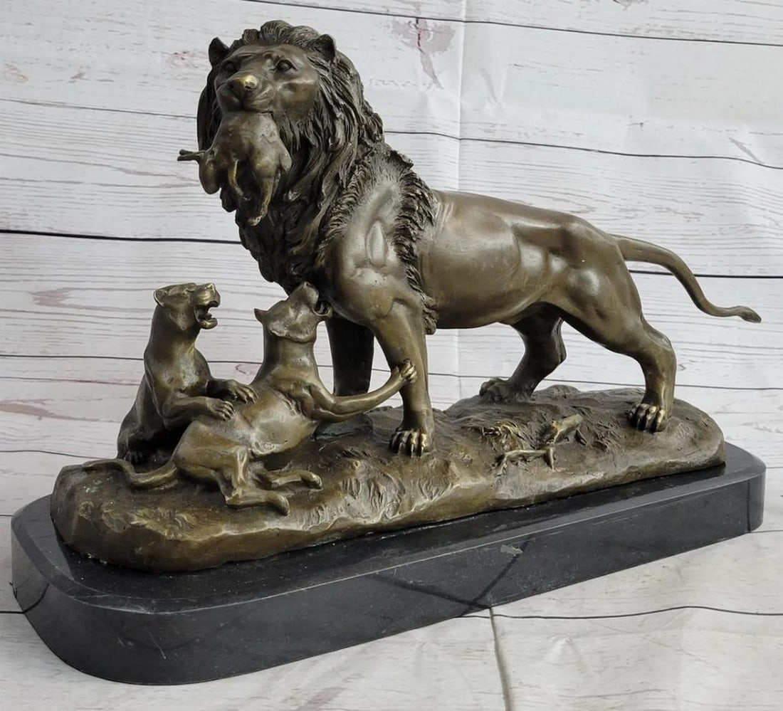 Barye Inspired Male Lion With Cubs Bronze Sculpture On A Marble Base - 11" x 16" (1 of 8)