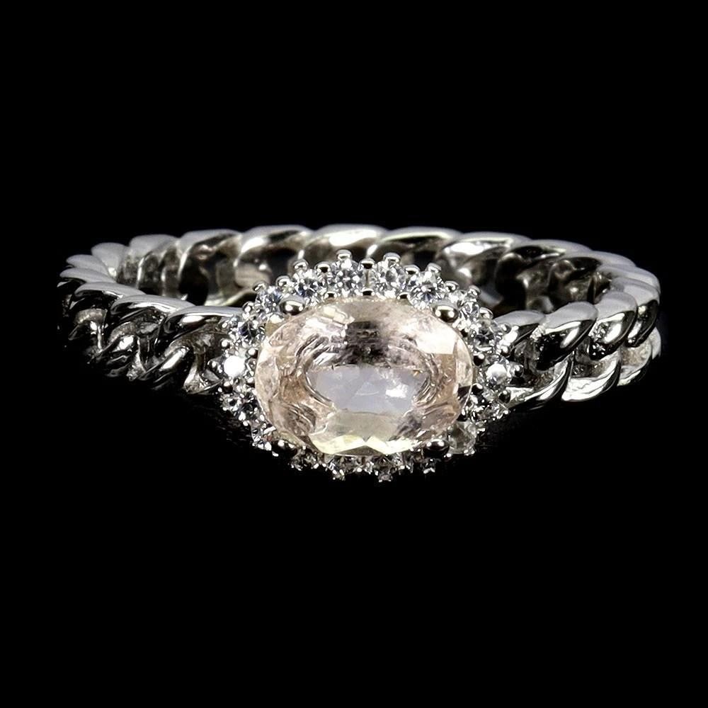 925 Sterling Silver Ring - Oval Morganite 7?5mm - Size 8: 925 Sterling Silver Ring - Oval Morganite 7?5mm - Size 8 This sterling silver ring is set with a natural oval-cut morganite gemstone measuring 7?5mm. The stone displays a soft light pink color and is