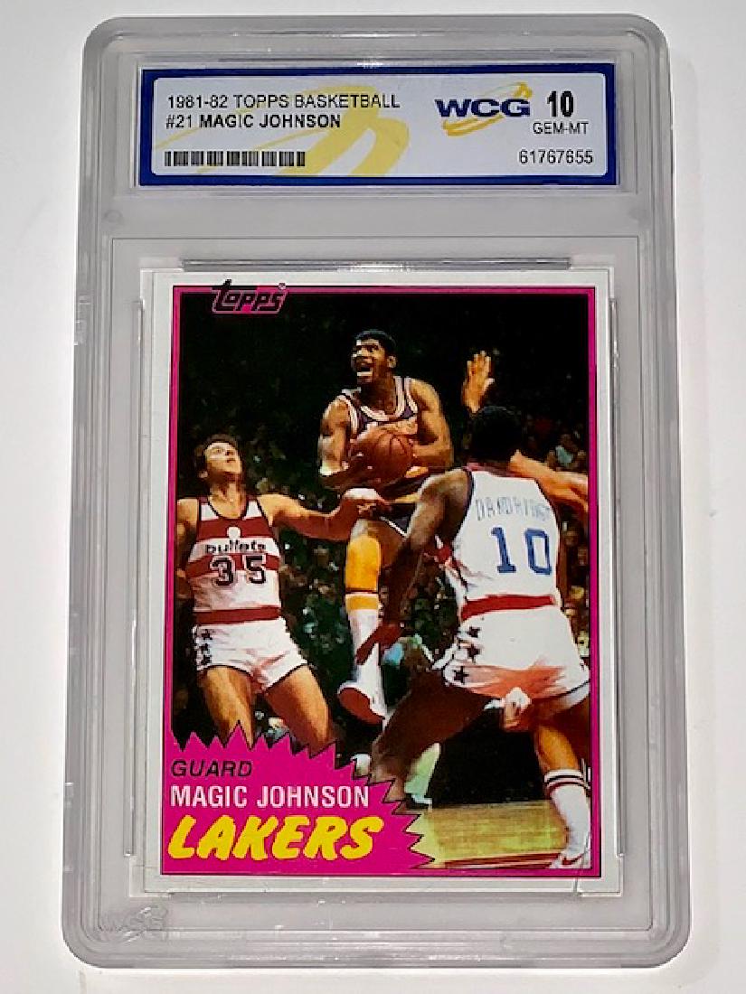 1981 MAGIC JOHNSON Solo Debut Rookie Basketball Card (1 of 2)