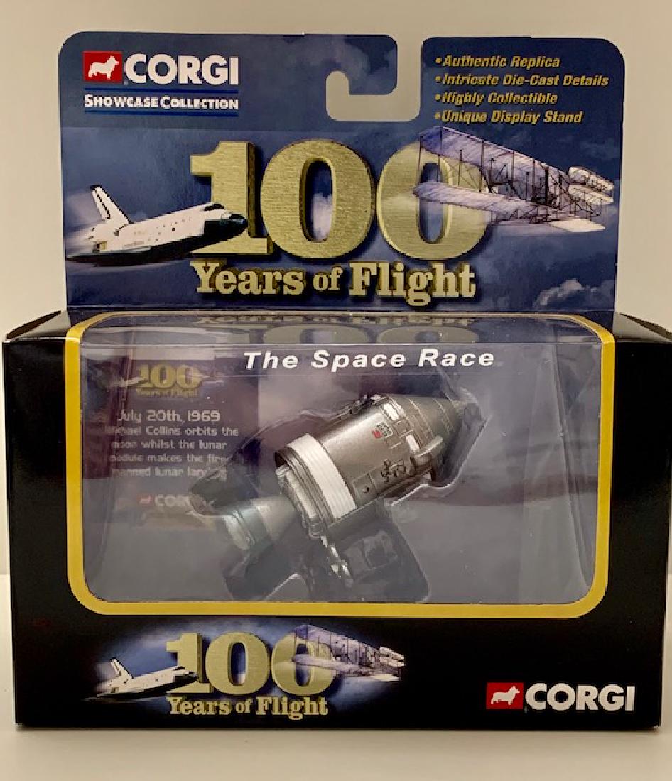 CORGI Toys Showcase Collect APOLLO 11 Command Module (1 of 2)