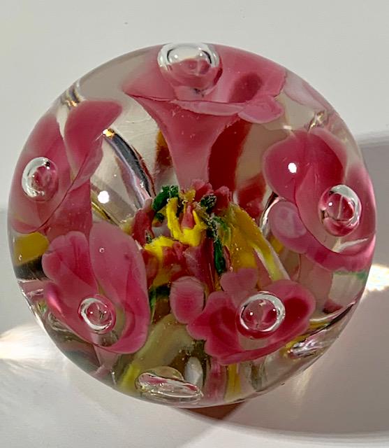 Rare Maude and Bob St. Clair Art Glass Paperweight (1 of 4)