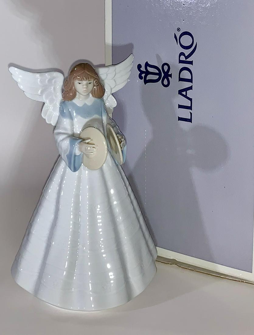 Retired LLADRO Porcelain Angel Figurine w/Original Box (1 of 4)