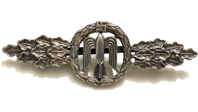 WW2 German NAZI Luftwaffe Bomber Clasp Uniform Pin: These Items came from a Very High End Estate But due to the High Cost of getting them checked out the Inherit Owner chose Not to and decided to Sell them with No Reserve AS-IS. We cannot Guarantee whe