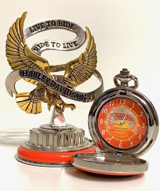 Genuine HARLEY-DAVIDSON Pocket Watch Stand with Chain: FXDWG Dyna Wide Glide â€“ Comes with Original Base and Chain / Great Piece / Must See all Photos to Appreciate