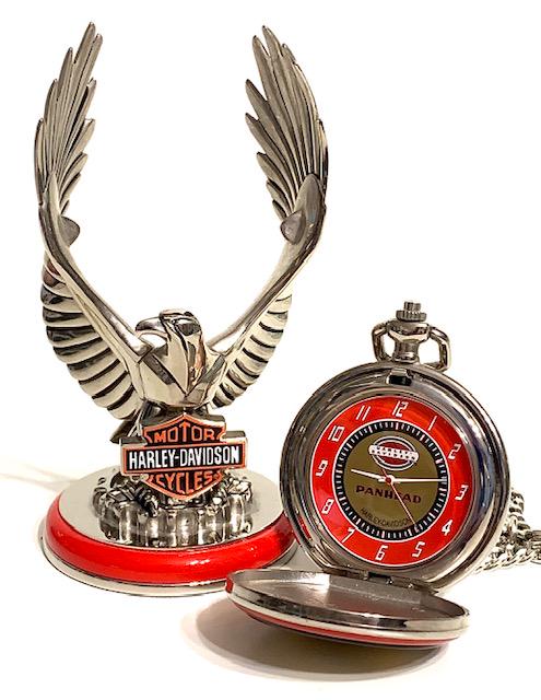 Genuine HARLEY-DAVIDSON Pocket Watch Stand with Chain: PANHEAD / Comes with Original Base and Chain / Great Piece / Must See all Photos to Appreciate