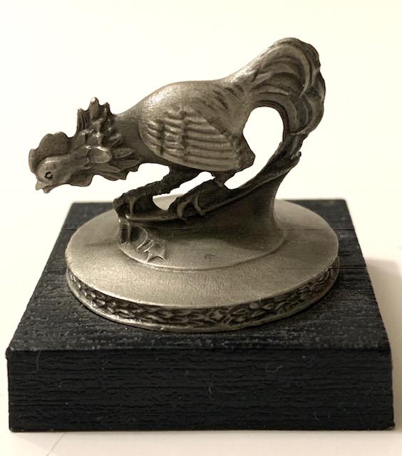 1930s AUSTIN Bantam Rooster SM Scale Car Hood Ornament (1 of 3)
