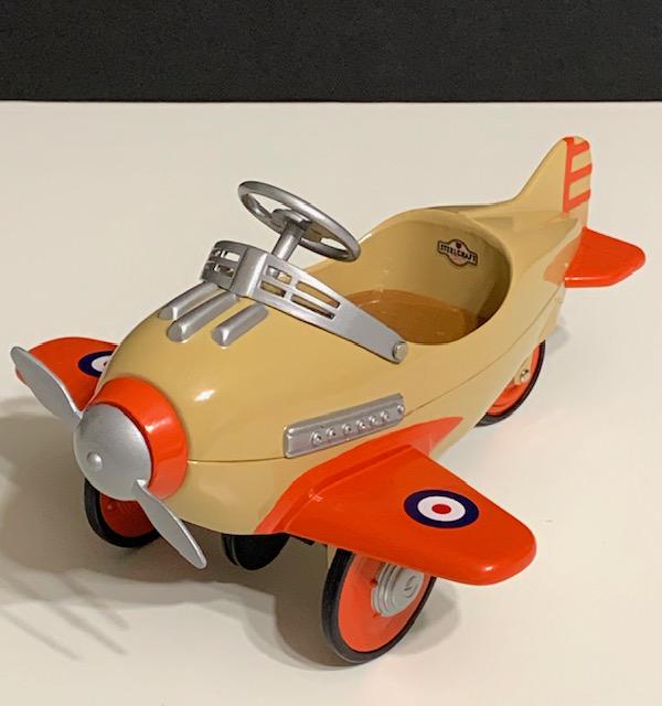 1941 Murray Steelcraft Die-Cast Spitfire Arplane Ped Cr (1 of 3)