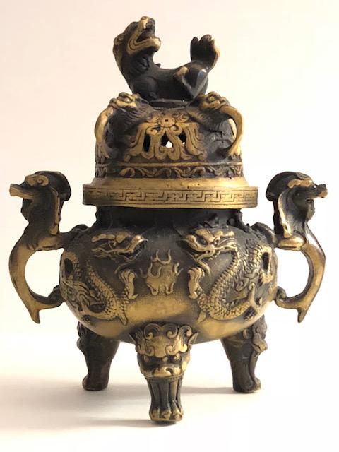 Ornate Chinese Hallmarked Bronze Foo Dog Top Censor (1 of 5)