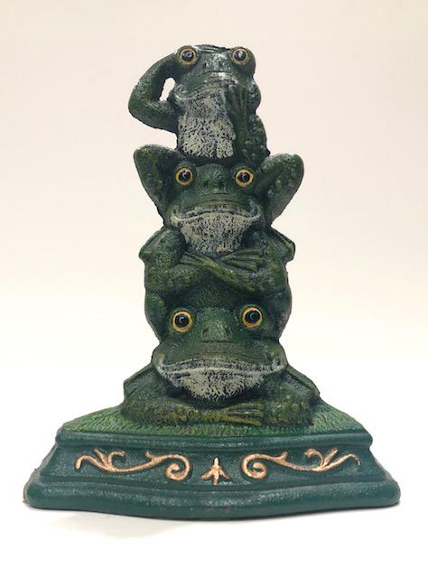 Very Cool Cast Iron Stacked Leap Frogs Doorstop (1 of 1)