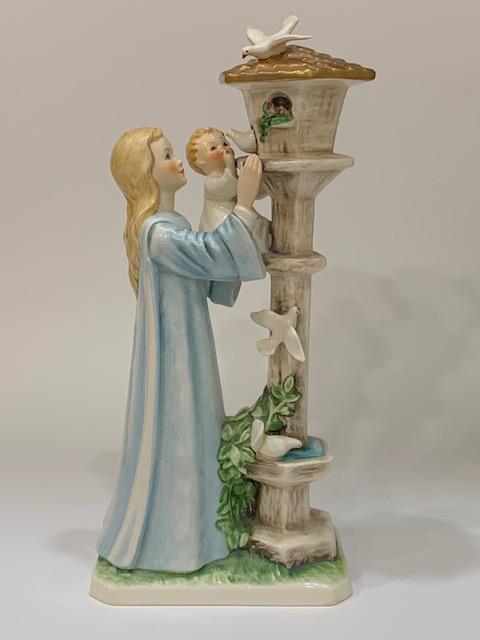 Rare 1967 Signed GOEBEL Madonna of the Doves Figurine (1 of 4)