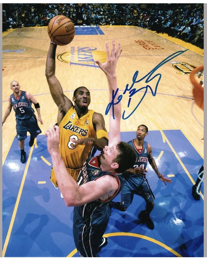 KOBE BRYANT 8 x 10 Autographed Photo: This is a Facsimile Autographed Reprint Photograph - Measurements 8 x 10 â€“ NOT HAND SIGNED
