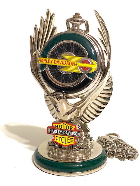 Genuine HARLEY-DAVIDSON Pocket Watch Stand with Chain: KNUCKLEHEAD â€“ Comes with Original Base and Chain / Great Piece / Must See all Photos to Appreciate