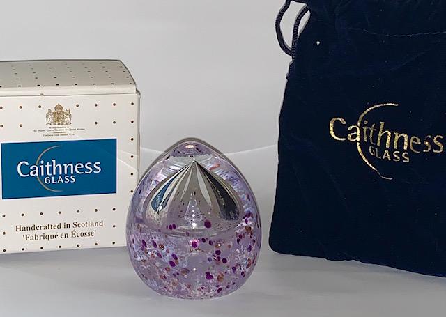 Etch Signed CAITHNESS Scotland Art Glass Paperweight: Gorgeous Colors / Handmade in Scotland / Comes in Original Box / Immaculate Condition