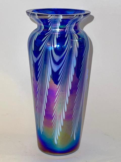 Rare SILVESTRI Iridescent Pulled Feather Art Glass Vase (1 of 2)