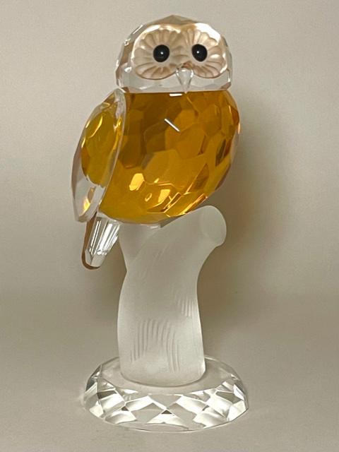 Austrian Iris Crystal Perched OWL Swarovski Style (1 of 5)