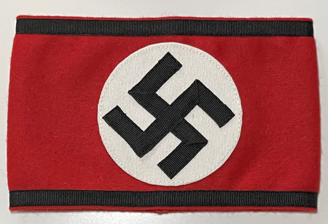 WW2 Nazi German Officers Uniform Armband: We cannot Guarantee whether it is Period or Authentic therefore Selling AS-IS - We have provided a Highly Detailed Photo so Please do your Own Research before Bidding