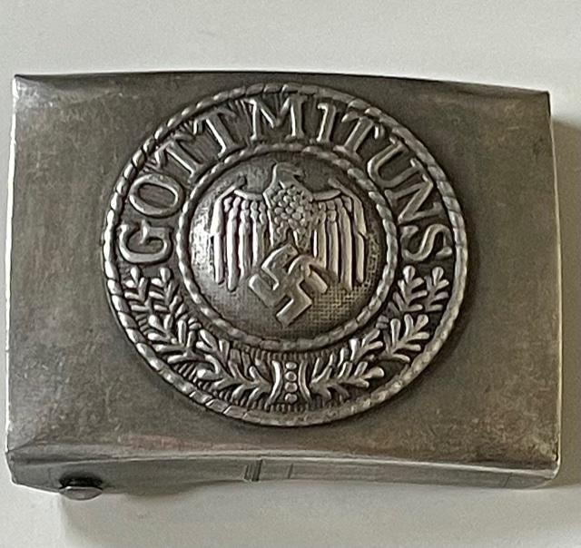 WW2 Nazi Germany Militants Service Uniform Belt Buckle: Multiple Photos Posted / We Do Not Know for Sure whether or Not it is an yr Period Original Piece therefore Sold as a Possible Re-Strike and SOLD AS-IS