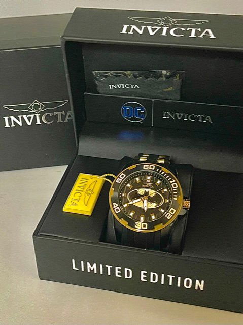 LTD Edition BATMAN DC Comics INVICTA Mans Watch $795 (1 of 4)