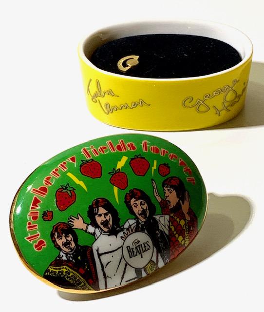 The BEATLES Porcelain Working Trinket Music Box: Plays STRAWBERRY FIELDS FOREVER / Part of the BEST of the BEATLES Collection / See all Photos