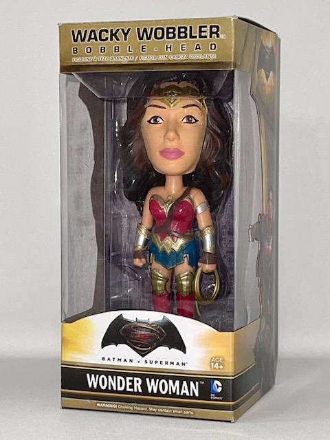 DC Comics BATMAN v SUPERMAN Funko Bobble WONDER WOMAN (1 of 2)