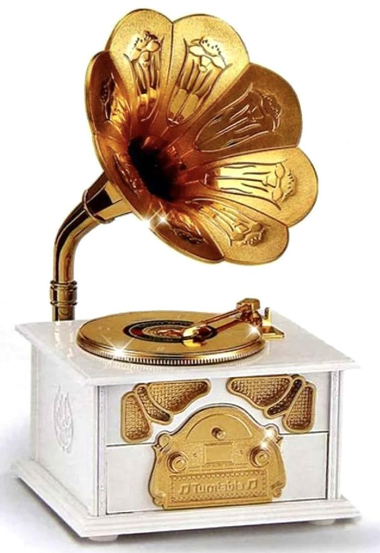 Beautiful Antique style Classic Phonograph Gramophone Music Box (1 of 1)