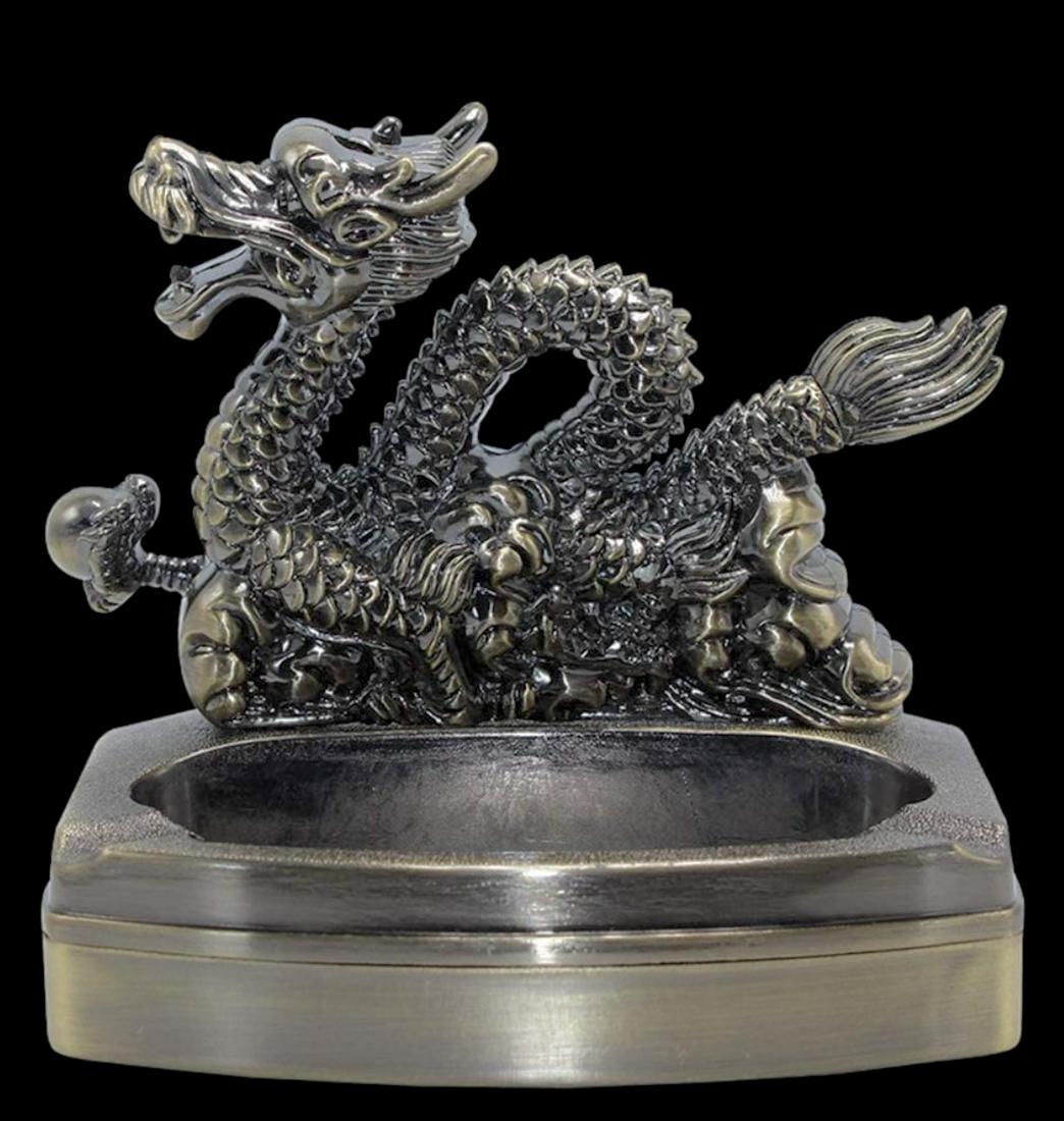 Working Tabletop 2 in 1 DRAGON Lighter and Ashtray (1 of 3)