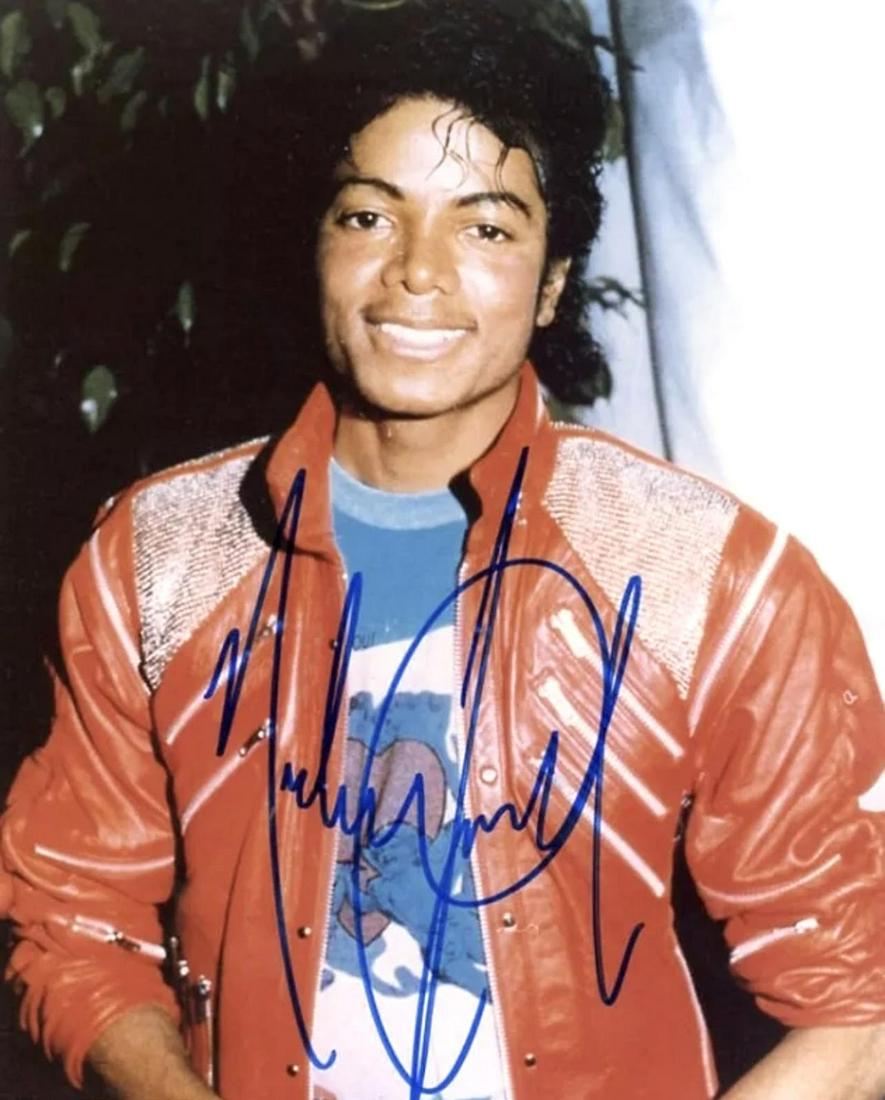 MICHEAL JACKSON Facs Autographed 8 X 10 RP Photograph: This is a Facsimile Autographed Reprint/RP Photograph - Measurements 8 x 10 â€“ NOT HAND SIGNED