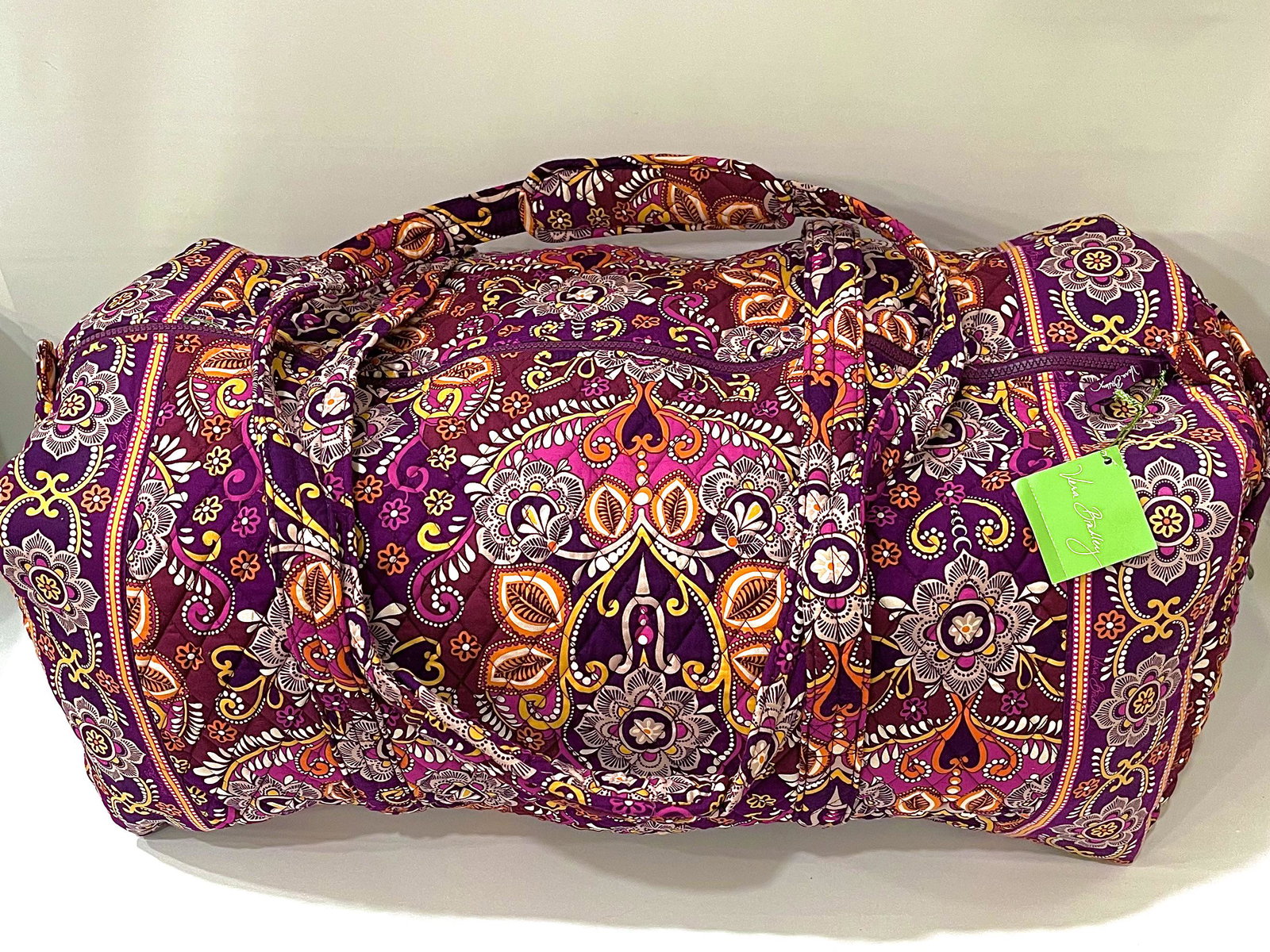 NWT Authentic VERA BRADLEY Large Duffel Travel Bag (1 of 3)