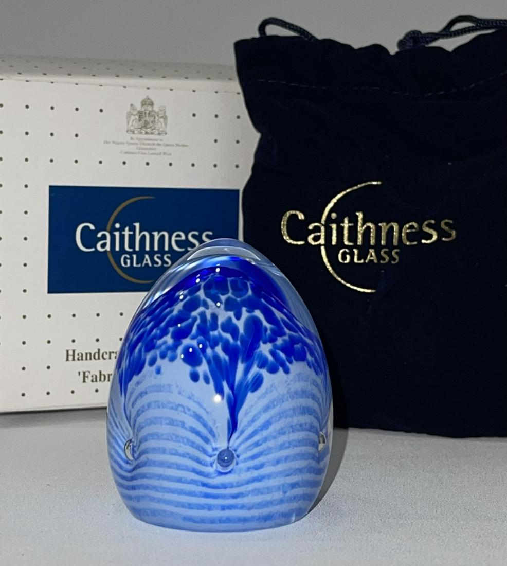 Etch Signed CAITHNESS Scotland Art Glass Paperweight: Gorgeous Colors / Handmade in Scotland / Comes in Original Box / Immaculate Condition