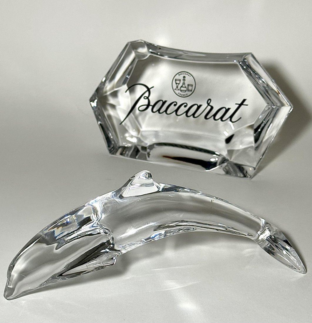 Retired BACCARAT France Crystal DOLPHIN Statue (1 of 1)