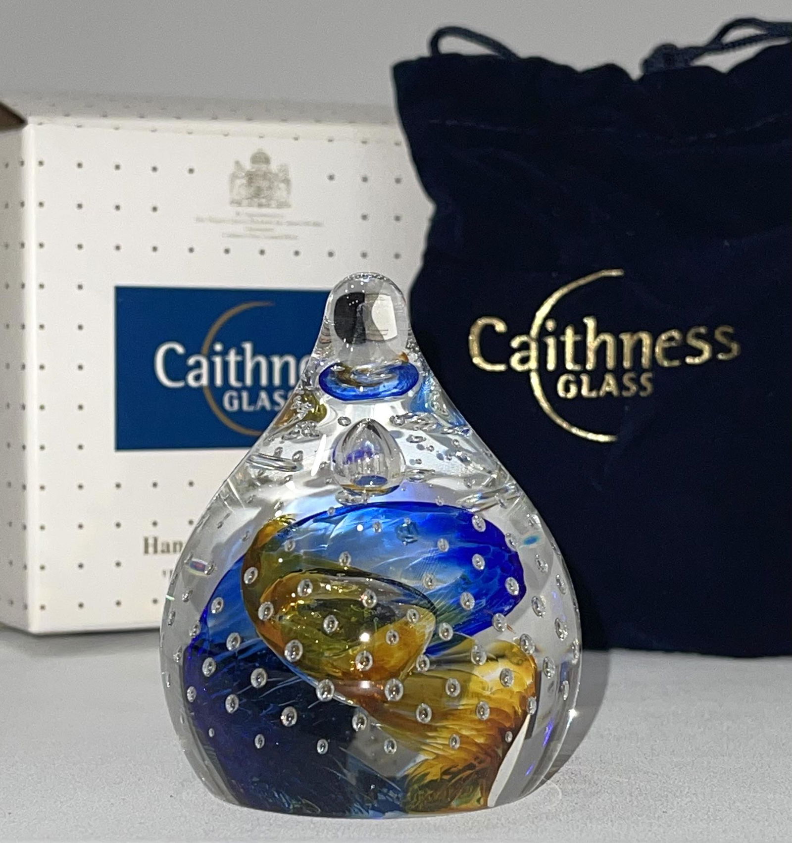 Etch Signed CAITHNESS Scotland Art Glass Paperweight (1 of 1)