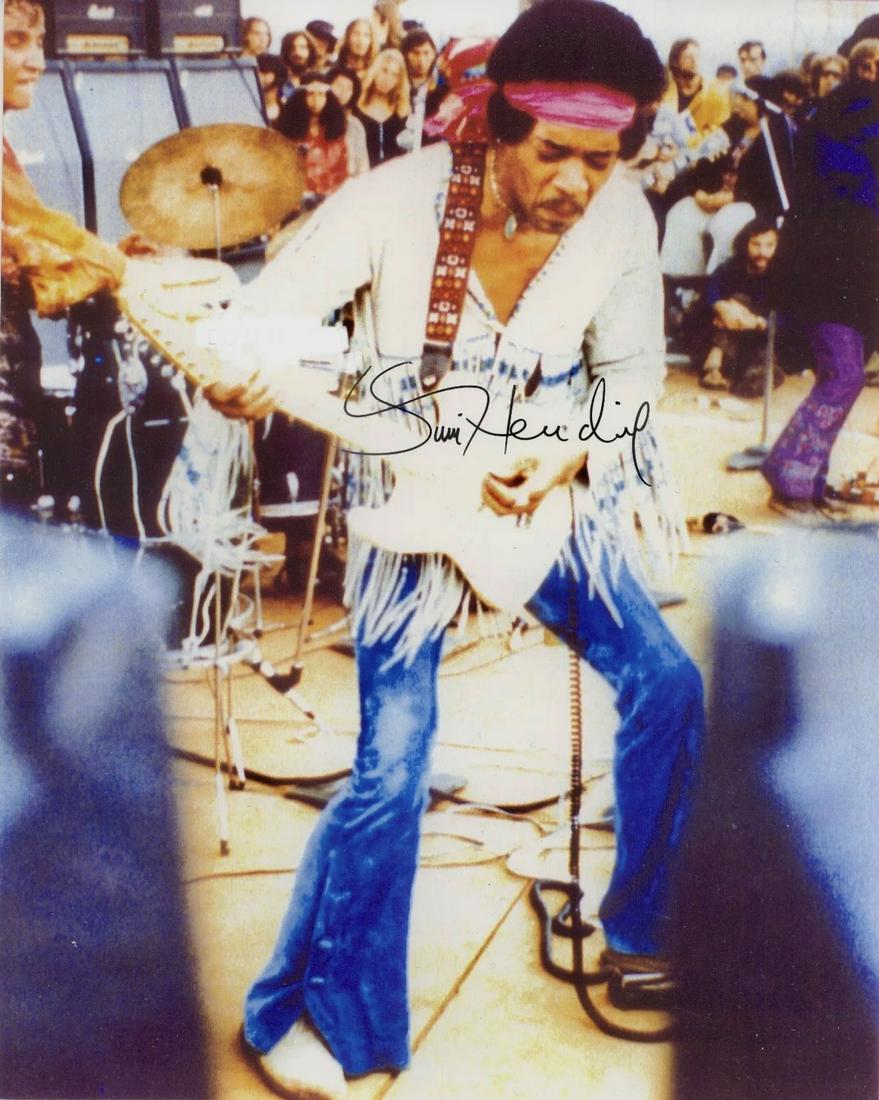 JIMI HENDRIX Facs Autographed 8 X 10 RP Photograph (1 of 1)