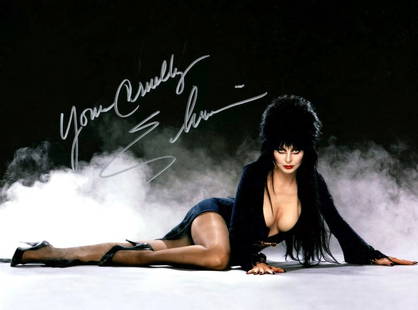 ELVIRA Mistress of the Dark Facs Autographed 8 X 10 RP Photograph: This is a Facsimile Autographed Reprint/RP Photograph of CASSANDRA PETERSON. Measurements 8 x 10. NOT HAND SIGNED