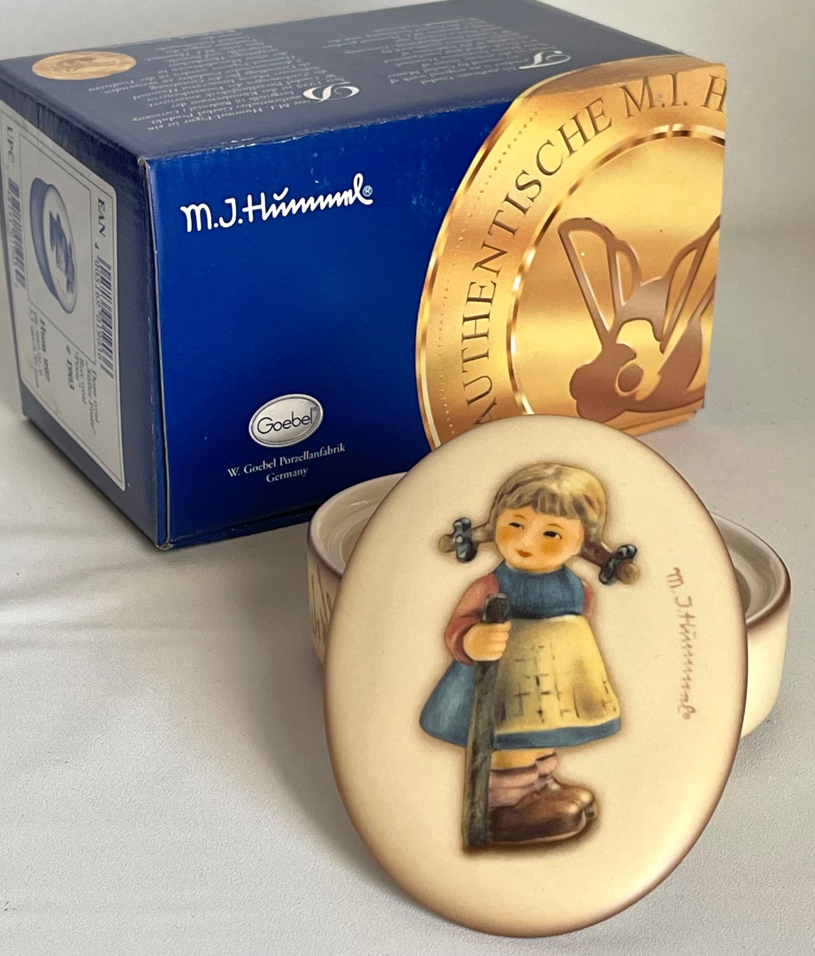 MJ Hummel Goebel Germany Porcelain Dresser Trinket Box (1 of 3)