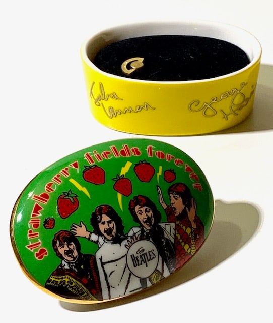 The BEATLES Porcelain Working Trinket Music Box: Plays STRAWBERRY FIELDS FOREVER / Part of the BEST of the BEATLES Collection / See all Photos