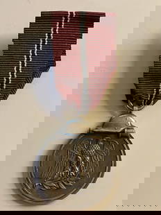 WW2 German Fuhrer Rewarded Winter Battle Medal w/Ribbon: All WW2 German or Russian Advertised Items are SOLD AS-IS. We Cannot be Certain whether or Not these are Surplus Items or Just Plain Reproductions so we are Selling them with Absolutely NO RESERVE and