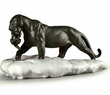 Rare LLADRO Museum 19-Inch-Long Porcelain Black Panther w/Cub in Original Box: This is an unbelievable and extremely Rare LLADRO Museum quality 19-Inch-Long Porcelain Great White Shark that also comes with the LLADRO Issued Display Board. The quality and detail is unmatched. It