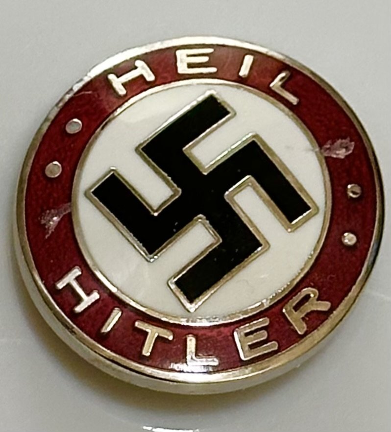 WW2 Germany Heil Fuhrer Uniform Pin (1 of 3)