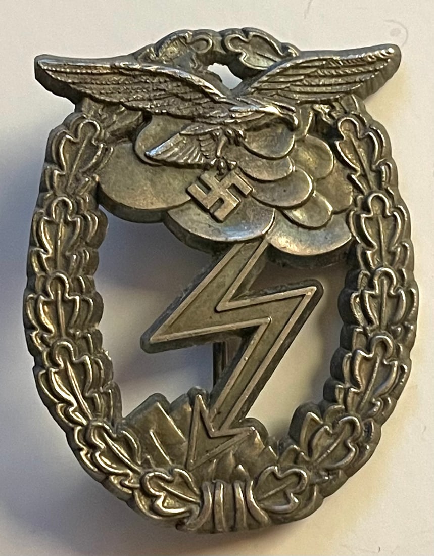 WW2 German Ground Combat Badge (1 of 3)
