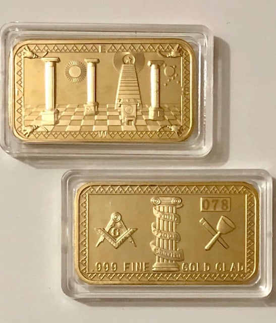 1oz Masonic-Freemason Seeing Eye .999 Gold Clad Bar: Encapsulated – This is a Novelty Gold Plated Bar containing No Precious Metals – This should not be purchased as an investment – It is simply a collectible novelty item