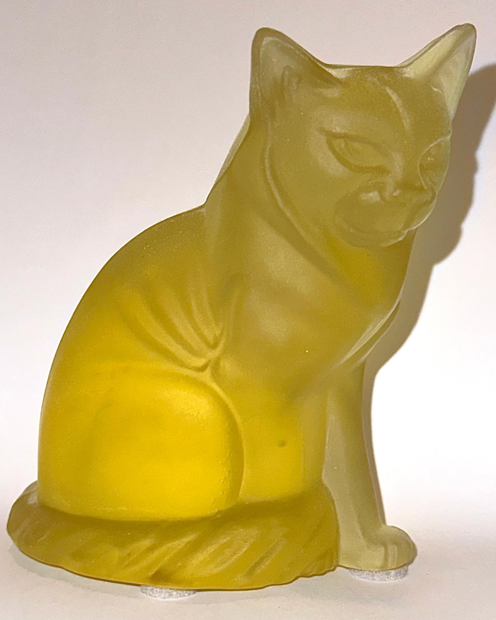 Vintage Etch Hand Signed R. Lalique Tinted Yellow Seated Cat Figurine: No Damage whatsoever. Measures Approximately 4 Inches Tall – NOTE – Please observe the signature. From what we can see it says R. Lalique and it is Etch Hand Signed. If you know more and see somet