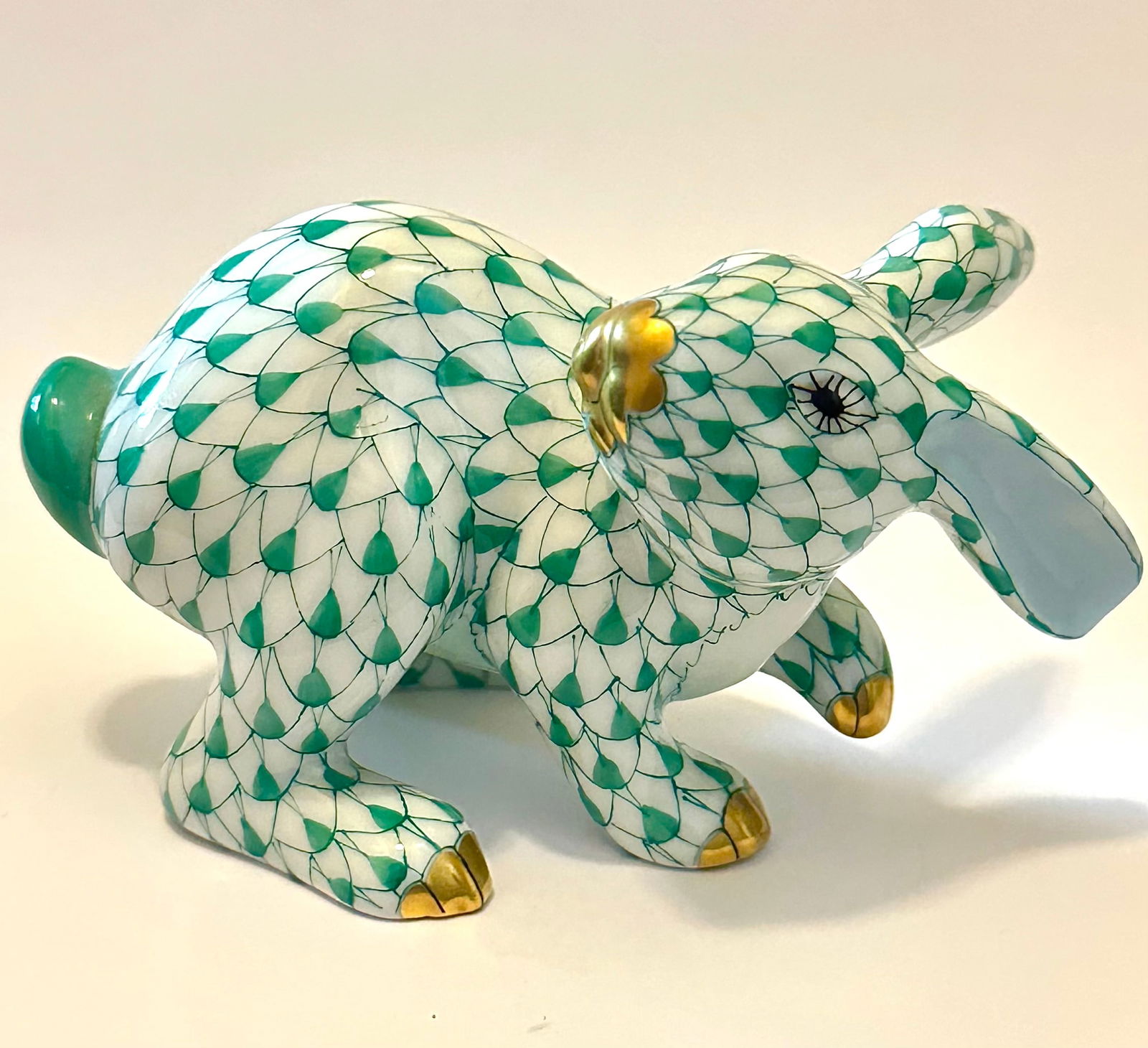 Signed HEREND Hungary Hand Painted Fishnet Porcelain Bunny Rabbit (1 of 4)