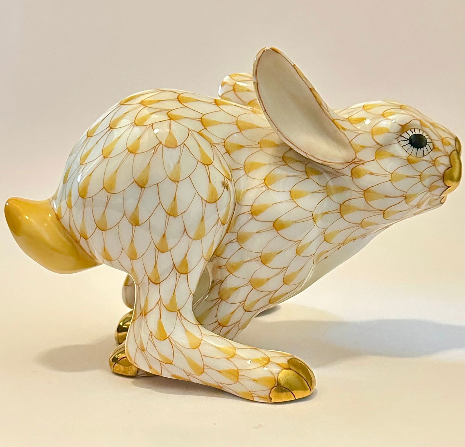 Signed HEREND Hungary Hand Painted Fishnet Porcelain Bunny Rabbit (1 of 9)