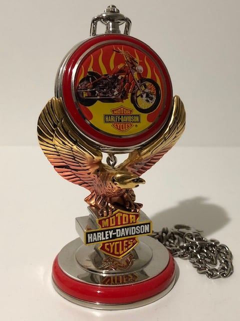 Genuine HARLEY-DAVIDSON Pocket Watch Stand & Chain (1 of 2)