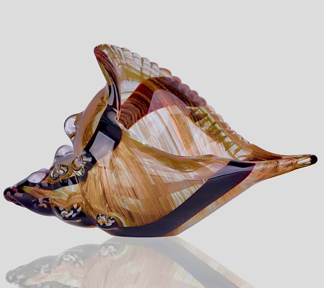 Elegant Large MURANO Infused Gold Flakes Art Glass SEASHELL (1 of 1)