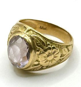Vintage 14kt Gold Ladies Ring with a Lilac - Lavender Gemstone