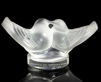 Beautiful LALIQUE France Lovebirds Paperweight Figurine