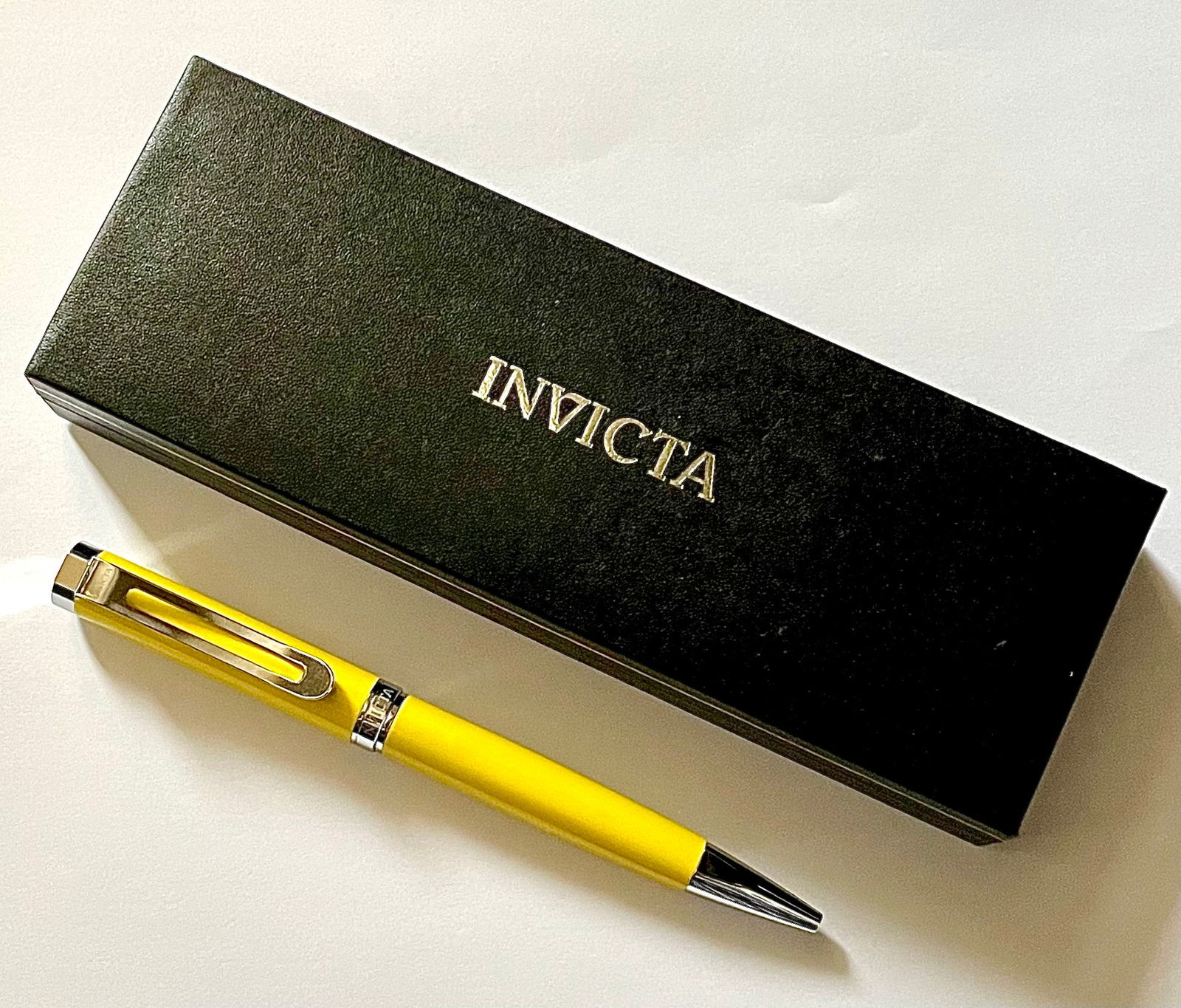 New Old Stock INVICTA Pen with Hard Storage Case: Multiple Photos Posted